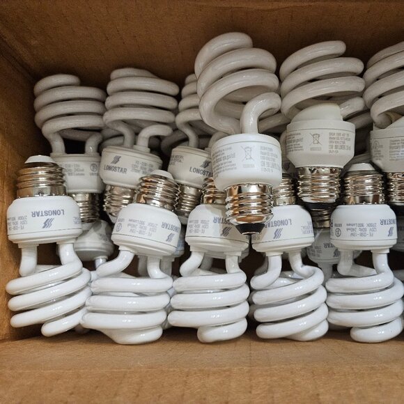 SET OF 3 TOSPO 13 WATT, 2700K & 900 LUMEN SPIRAL COMPACT FLUORESCENT LIGHT BULBS - Picture 14 of 14